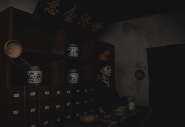 79元畅玩!“第五人格”等8大鬼屋,惊悚登陆650000㎡欢乐谷!