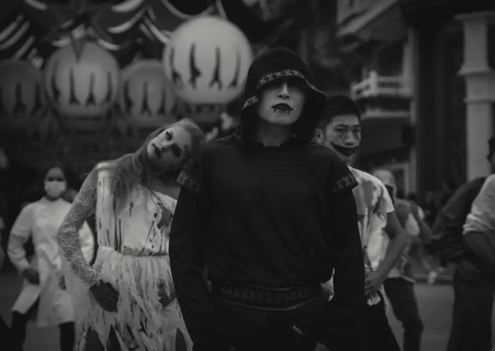 79元畅玩!“第五人格”等8大鬼屋,惊悚登陆650000㎡欢乐谷!