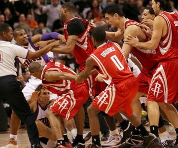 ​他是铁血铮铮的中国老爷们，这一项他一定干爆姚明却总处处被黑