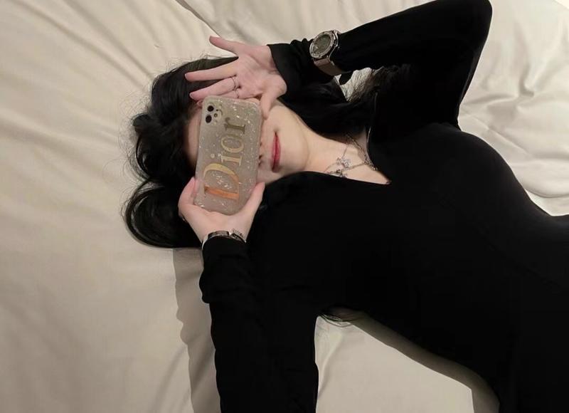 老婆出轨可以去揍那个男的吗，老婆出轨，可以为了正义去揍那个男的吗？