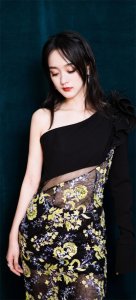 ​何泓姗高清写真图集