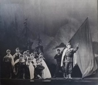 ​京剧《智取威虎山》