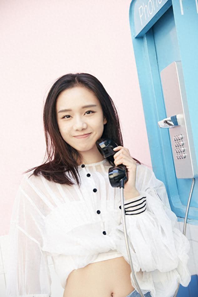 内地新生代小花曾淇