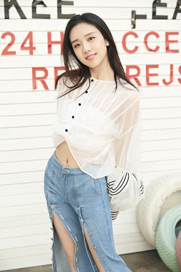 内地新生代小花曾淇