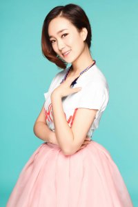 ​龙梅子绝美照片