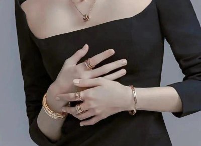 ​男生对女生开始出现占有欲的原因是什么？