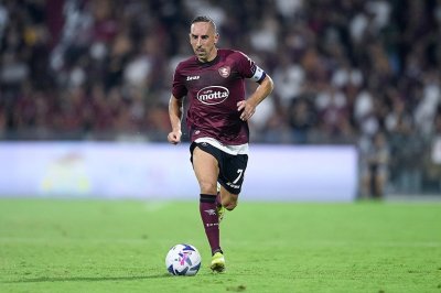 ​39岁“刀疤战士”里贝里宣布退役，足坛从此再无“罗贝里”组合