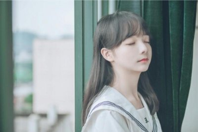 ​男生吻完手伸进上衣在想什么（男生吻完手伸进上衣在想什么）