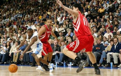 ​NBA各位置上最矮的球员是谁？现役两人上榜，球迷：1米78真过分