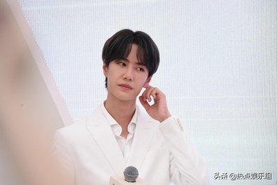 ​王一博追星偶像又出糗，为罗西庆生却差了一天，曾被质疑是立人设