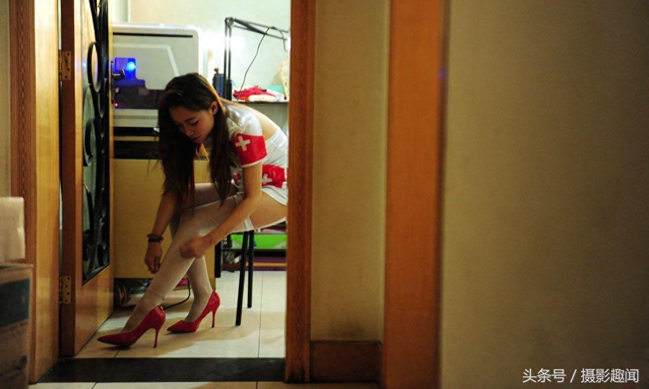 实拍：镜头下，“陪游女郎”真实的生活百态！