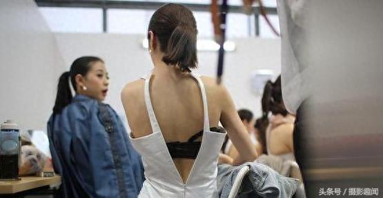 实拍：镜头下，“陪游女郎”真实的生活百态！