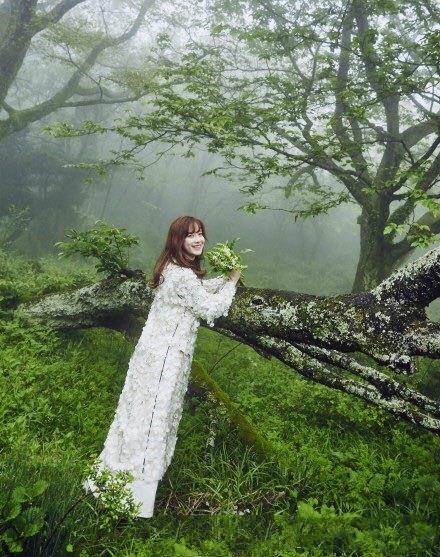 安宰贤具惠善婚纱照甜齁了~这冰冷的狗粮在脸上胡乱的拍!