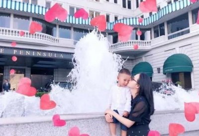 ​张嘉倪“神秘老公”身份被曝光，网友：别人家的老公！嫁给爱情！