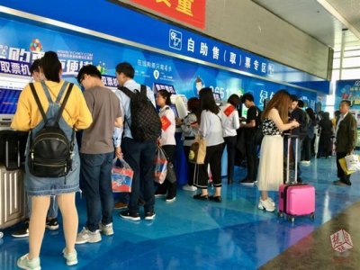 ​杨春湖客运站可自助售票取票，20秒可买票到手