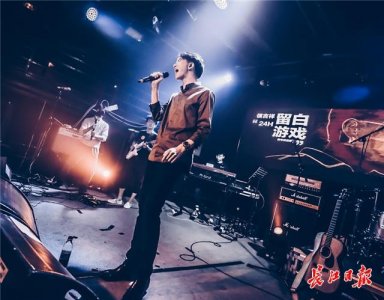 ​不想只做选秀歌手，“好声音”湖北学员侯磊发行首张专辑