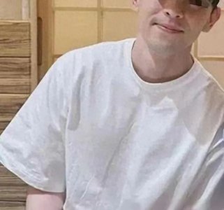 ​被“封杀”两年后邓伦近况曝光！网友：完全认不出了