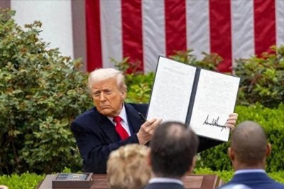 ​美国内乱爆发：50州抗议特朗普