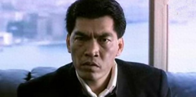 他是香港电影“四大恶人”，电影界的“黄金配角”，经典无人能及