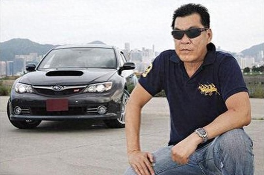 他是香港电影“四大恶人”，电影界的“黄金配角”，经典无人能及