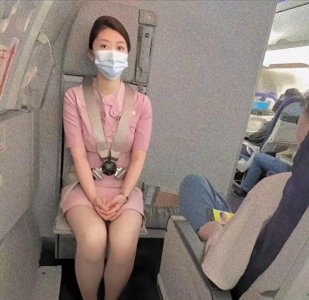 ​飞机上的秘密：空姐必须穿丝袜，禁止自带饮用水，粪便“空投”了