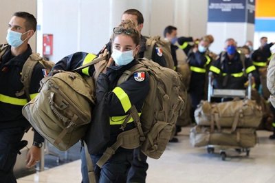 ​总统亲访、援助启程 法国为何对黎巴嫩如此关心？