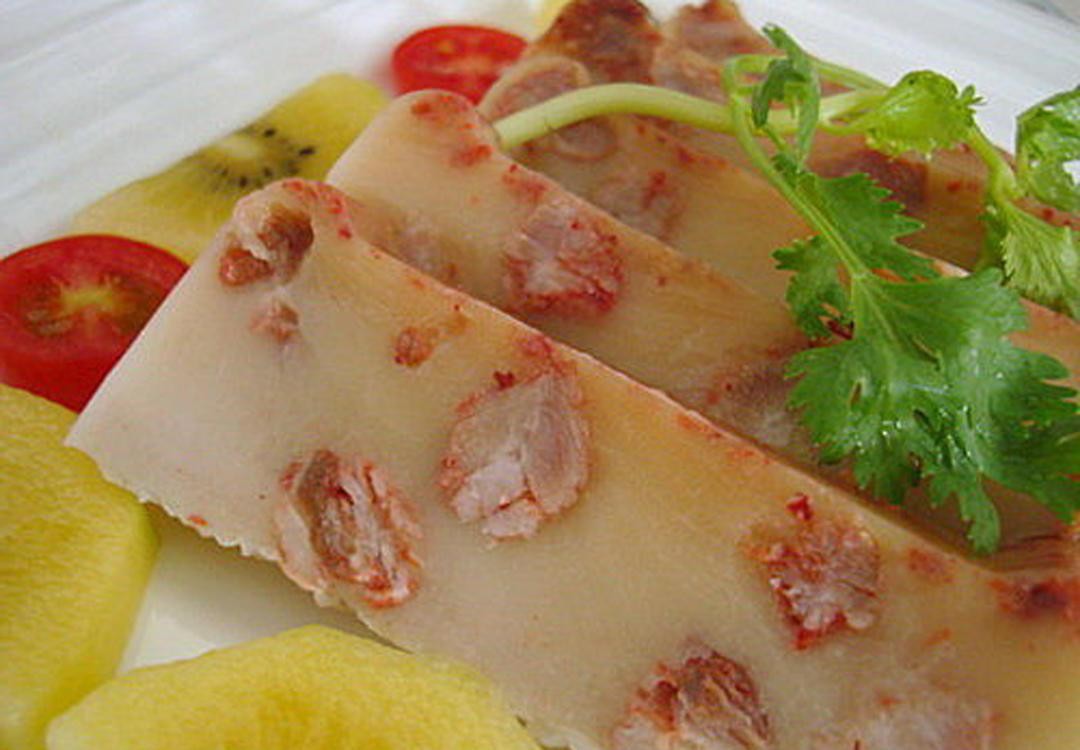 这才是最好吃的猪肉冻制作方法，四十年经验大厨传授，快来学学吧