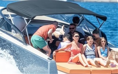 ​小贝1家6口3国家度假，互不打扰！有钱人的生活，大布陪富豪媳妇