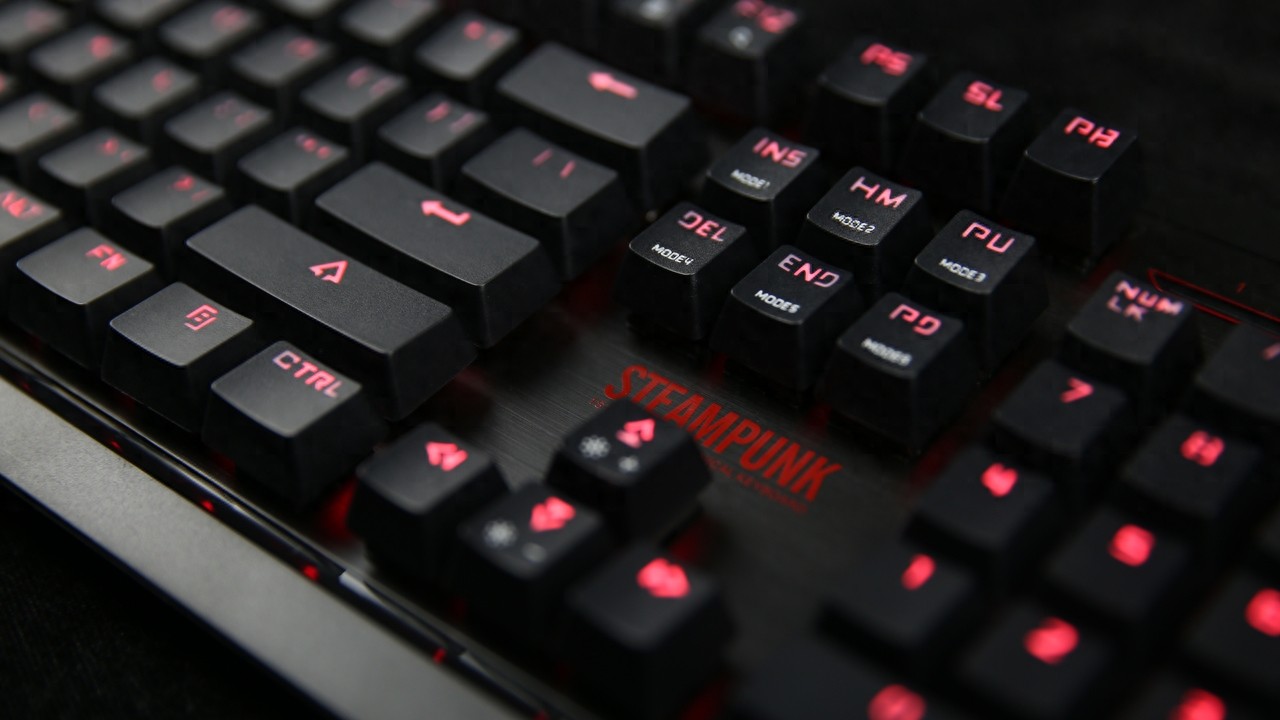 个性另类之物 首席玩家蒸汽朋克机械键盘开箱图赏