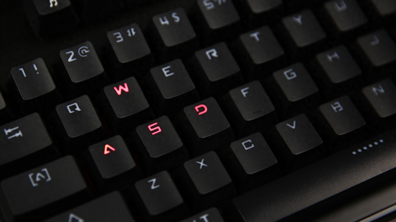 个性另类之物 首席玩家蒸汽朋克机械键盘开箱图赏