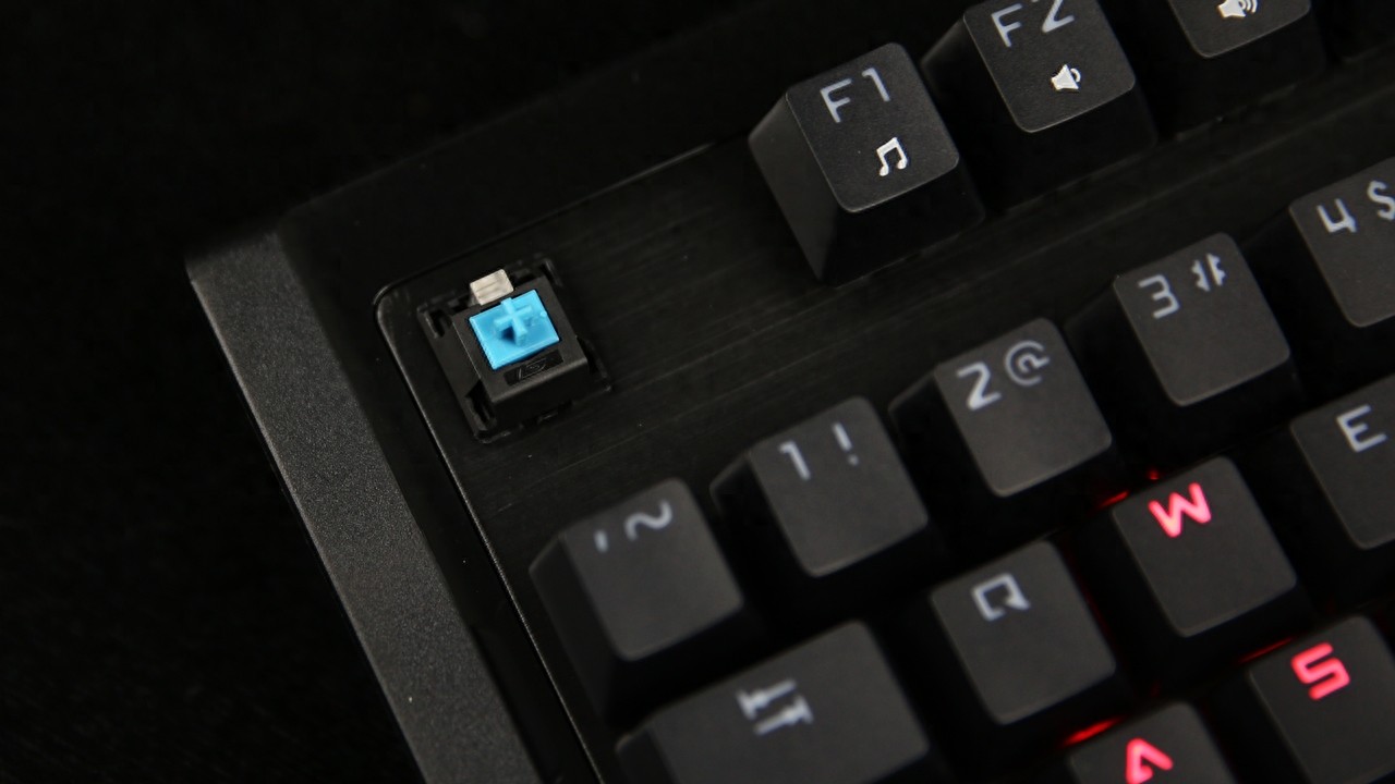 个性另类之物 首席玩家蒸汽朋克机械键盘开箱图赏