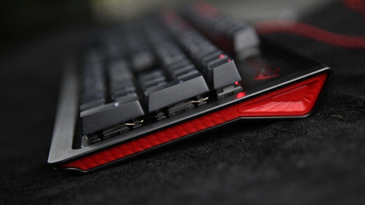 个性另类之物 首席玩家蒸汽朋克机械键盘开箱图赏