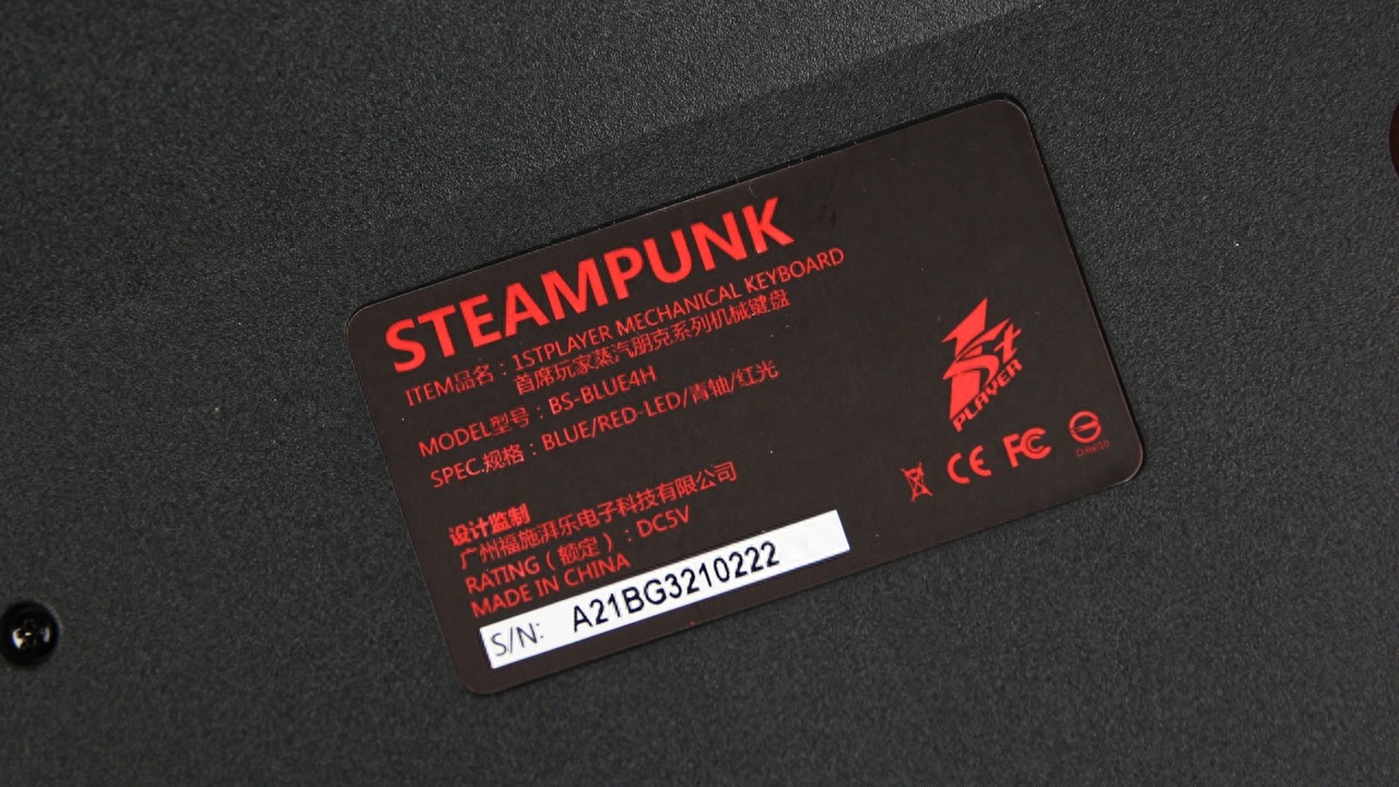 个性另类之物 首席玩家蒸汽朋克机械键盘开箱图赏
