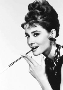 ​赫本一生中很美的7张照片，最后一张是无数人的壁纸