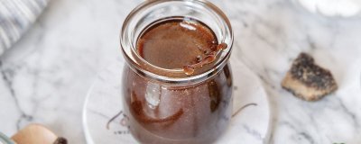 ​蜂蜜2年了发黑还能喝吗