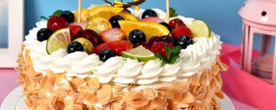 ​生日蛋糕放冰箱5天还能吃么 生日蛋糕放冰箱四天了还能吃吗