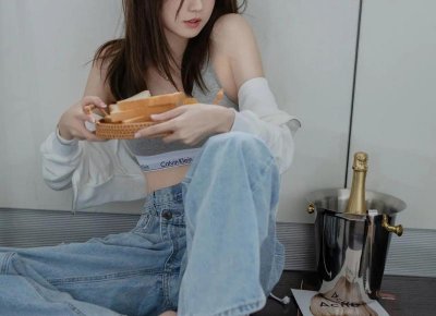 ​自作多情下一句怎么回复(及时回复你信息的人是什么心理)