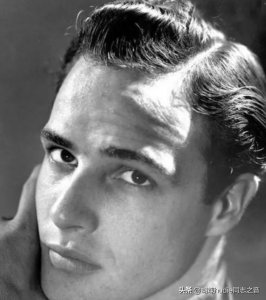 ​马龙.白兰度与男友沃利.考克斯