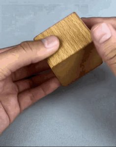 ​惊艳出街！美女任性穿搭引围观