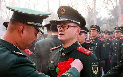 ​当兵千万不要当两年就选择退伍，作为过来人，我奉劝各位继续留队