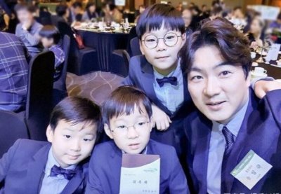 ​宋民国罕见帅照曝光 宋民国长大后的照片帅气十足