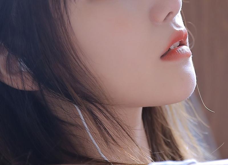 李钟硕承认整容（继李多海被吐槽整容变化大）