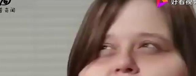 她是世界上最胖的女人，体重达1400斤，愿望是十年内增肥到一吨重