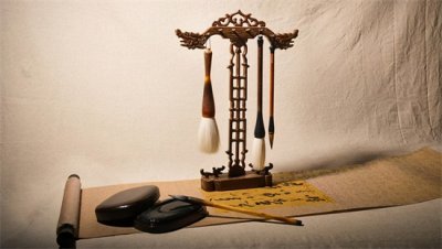 ​文房四宝是指什么？它们都以出自哪而闻名？