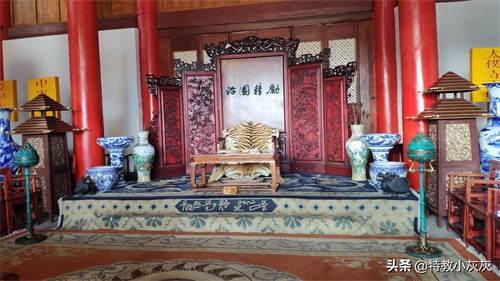 丽江的“紫禁城”·丽江古城·木府