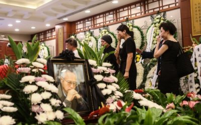 ​童道明遗体告别仪式在京举行，悼念者：他是年轻人的导师