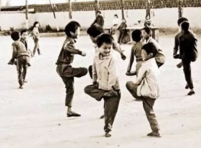 ​这些50张珍贵老照片：70后80后90后童年的回忆，尤其最后几张照片