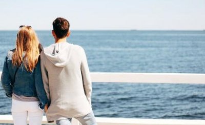 ​女朋友不公开关系在朋友圈，是不是把我当备胎