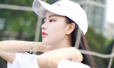 ​和女生聊天最吸引人打招呼的句子，才能和女生聊下去