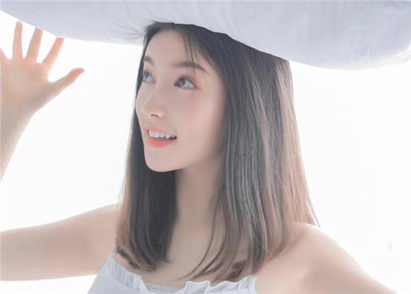 相亲初次见面该怎么聊，初次见面相亲该说什么